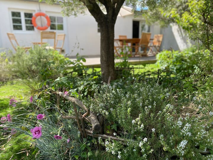 Maison De Charme Avec Terrasse à 3 Min Du Centre - Marennes