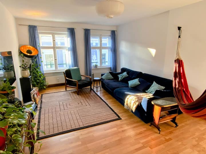 Sunny & Serene Spacious Apartment Hidden Gem - Berlín