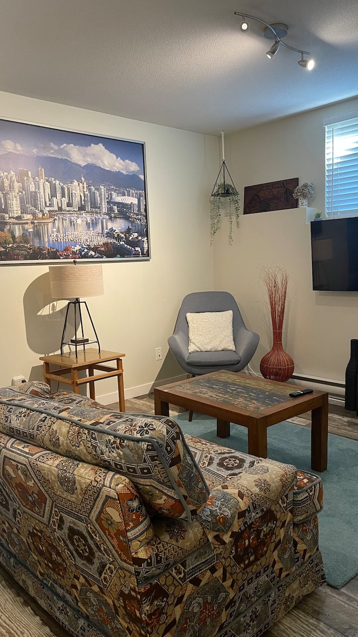Full, Gorgeous, Selfcontained Suite+private Entry! - Burnaby