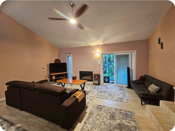 Golf Course Home. Mountain And Waterfall Views! - Princeville, HI