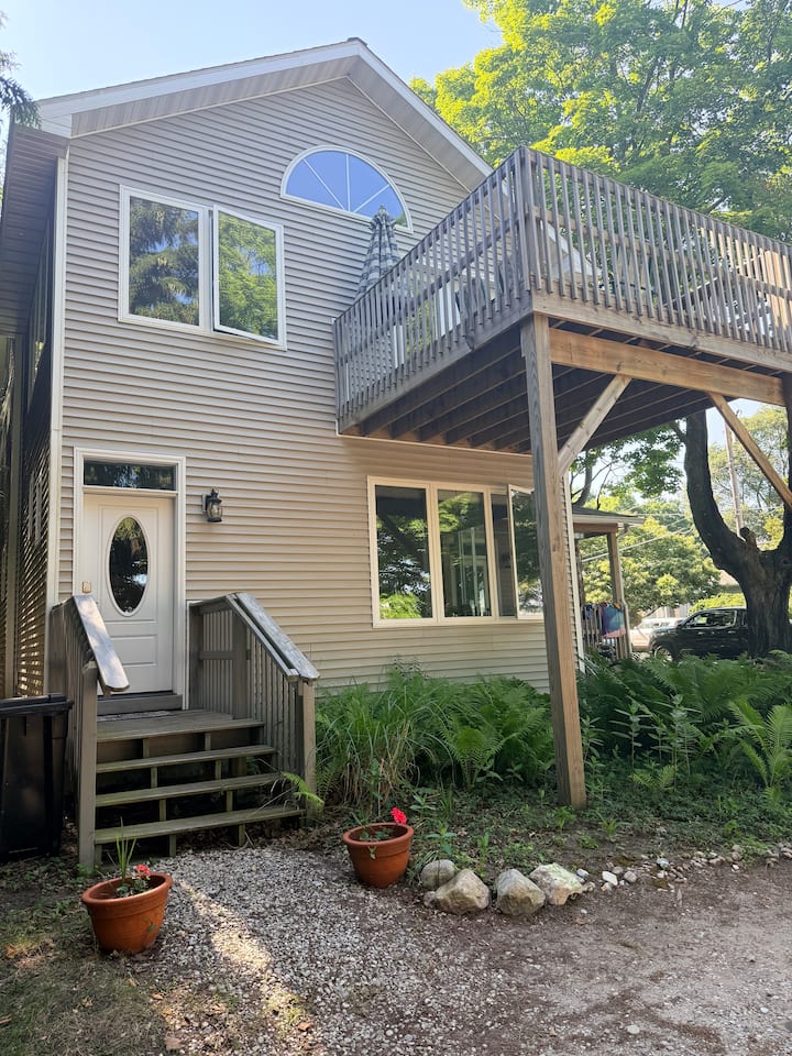 "Treehouse"- Cozy Getaway Near Downtown Frankfort - Frankfort