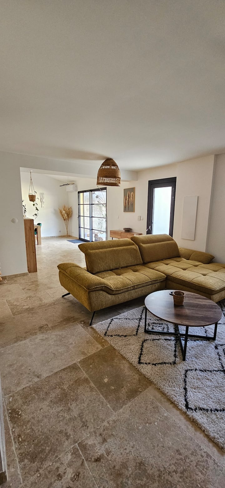 Maison Climatisée, Jardin,parking Privé à Maillane - Saint-Rémy-de-Provence