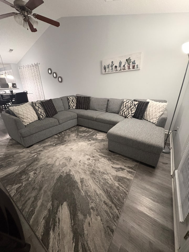 Quiet And Cozy Apartment Near Fort Jackson - Columbia, SC