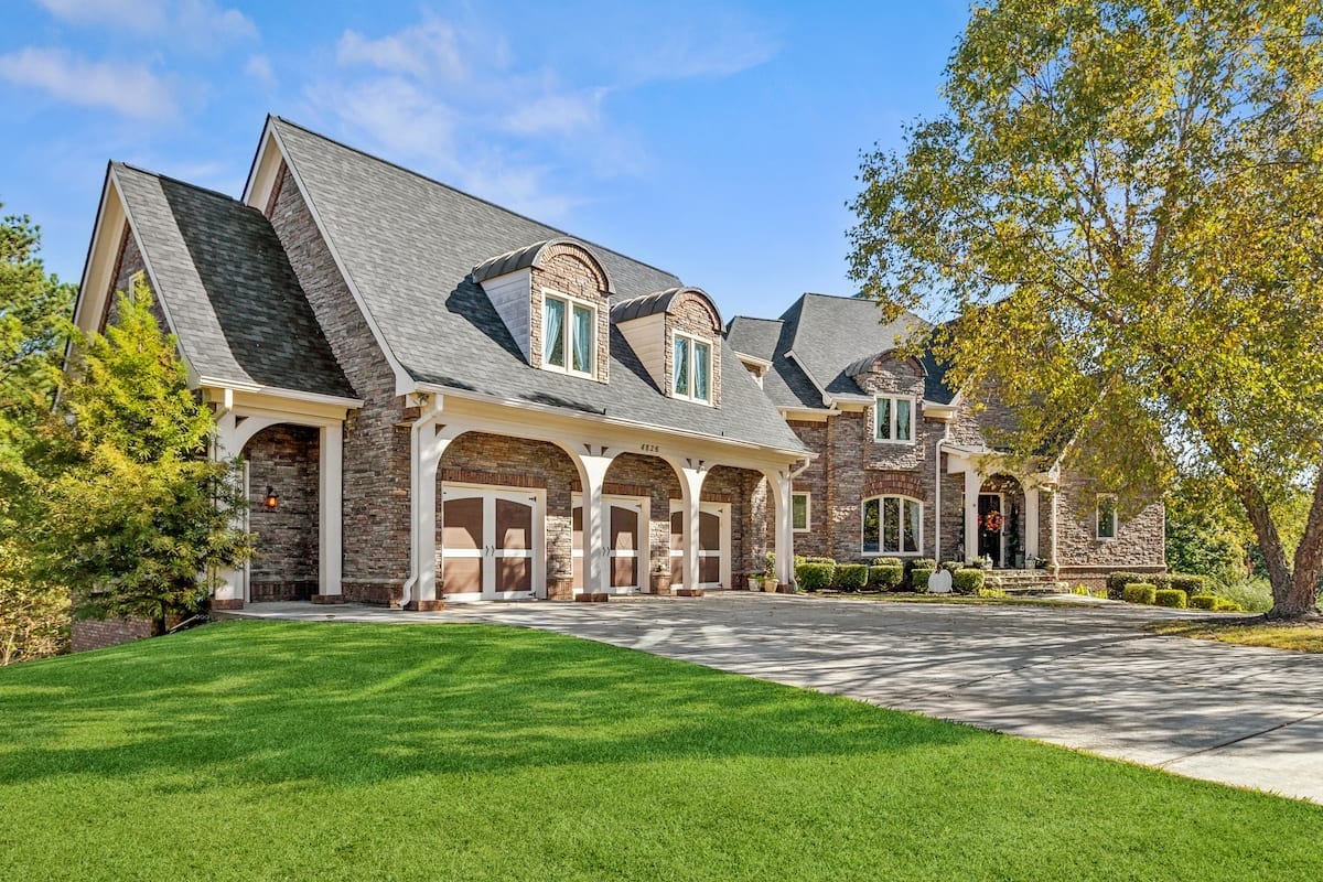 Private Pool & Hot Tub Near Lake Lanier