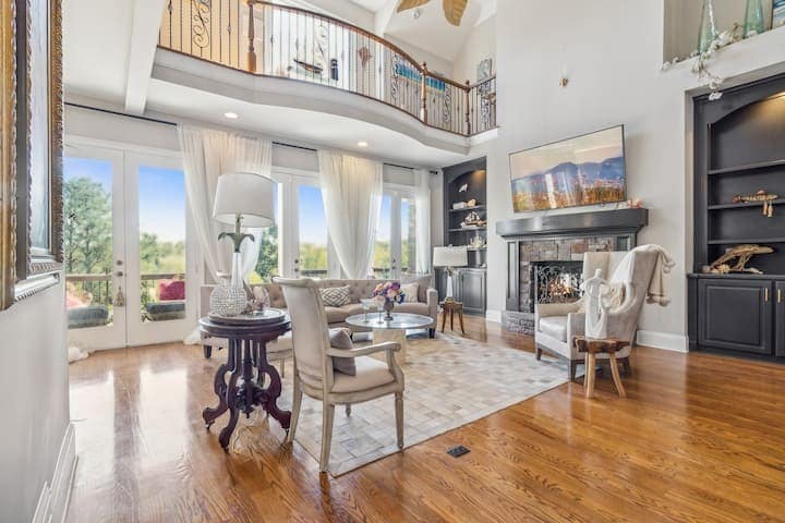 Private Pool & Hot Tub Near Lake Lanier