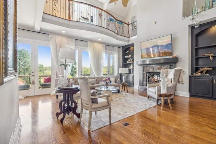 Private Pool & Hot Tub Near Lake Lanier - Flowery Branch, GA