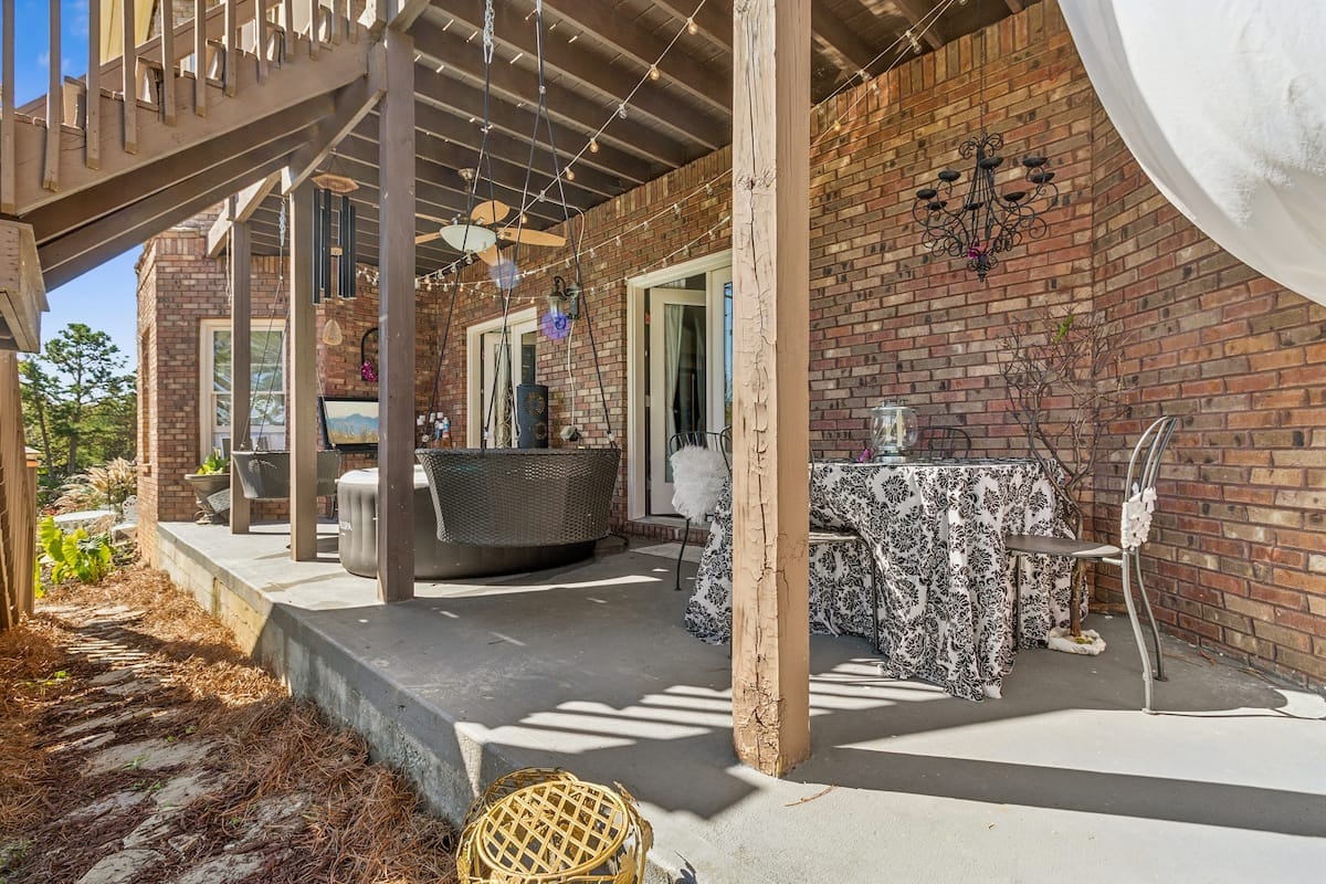 Private Pool & Hot Tub Near Lake Lanier