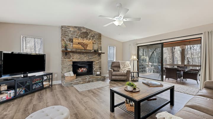 Dogwood Retreat-pet Friendly, Central Location - Maggie Valley, NC