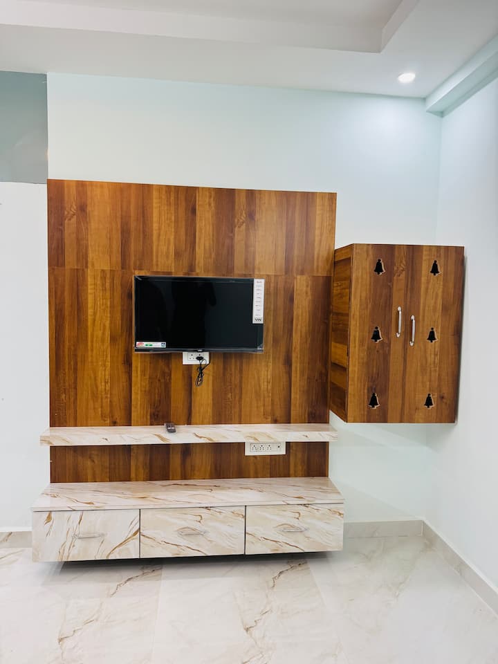 Golden Horizon-luxurious Pent House 1bhk - Tirupati