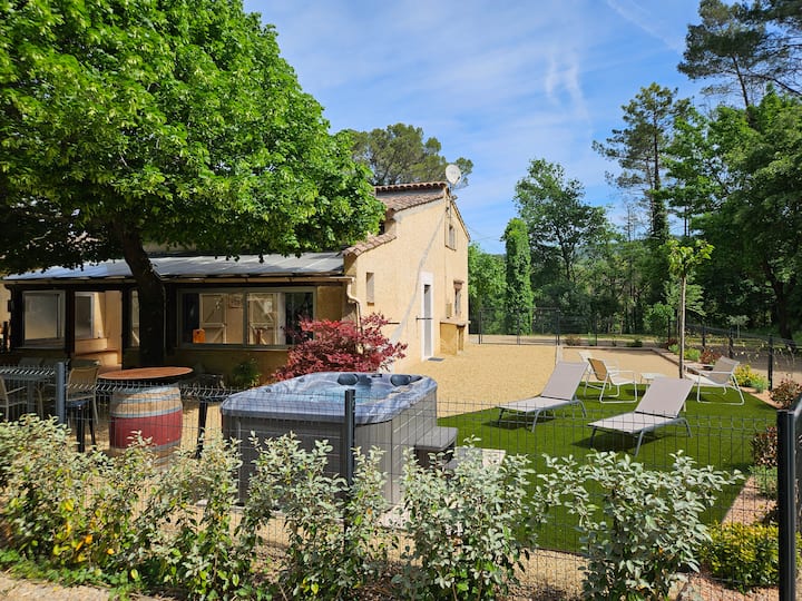 Gîte "Leï Hubacs" Au Cœur De La Provence - Villecroze