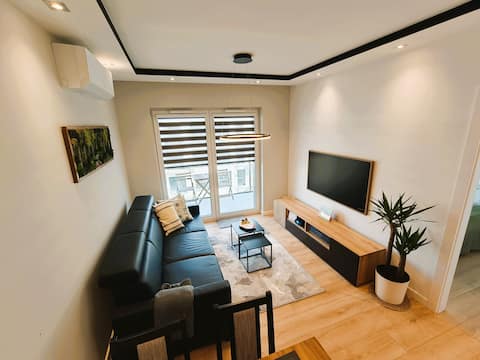 Top performing Airbnb: Belga Apartment: Modern Living in Katowice Centrum in Osiedle Paderewskiego Muchowiec