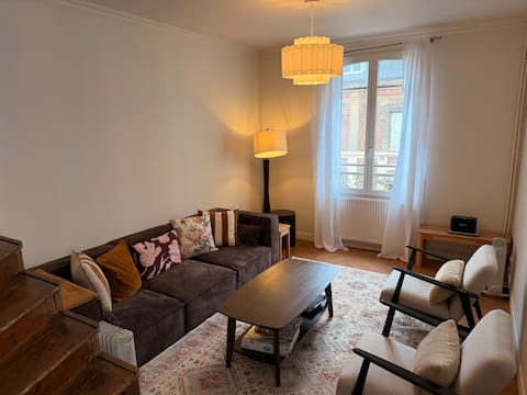 Annonce Airbnb populaire: Large House with Beach Cabana – Walk to Everything à Trouville Sur Mer