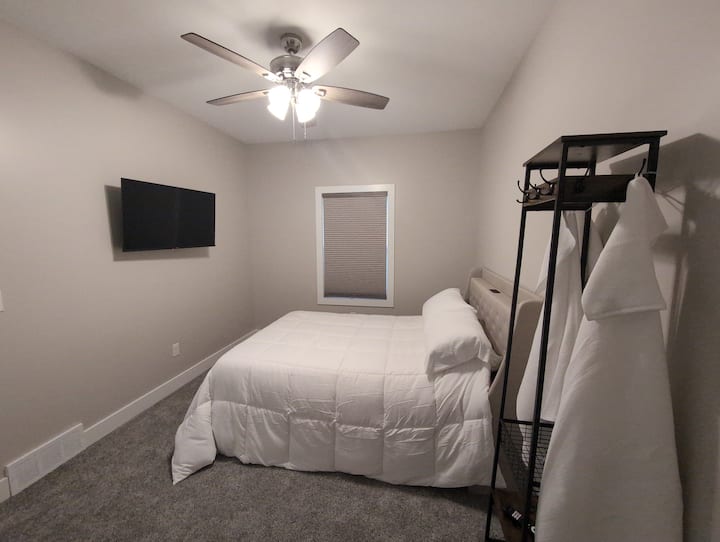 Our Guest Room Can Be Your Muskegon Oasis - Muskegon, MI