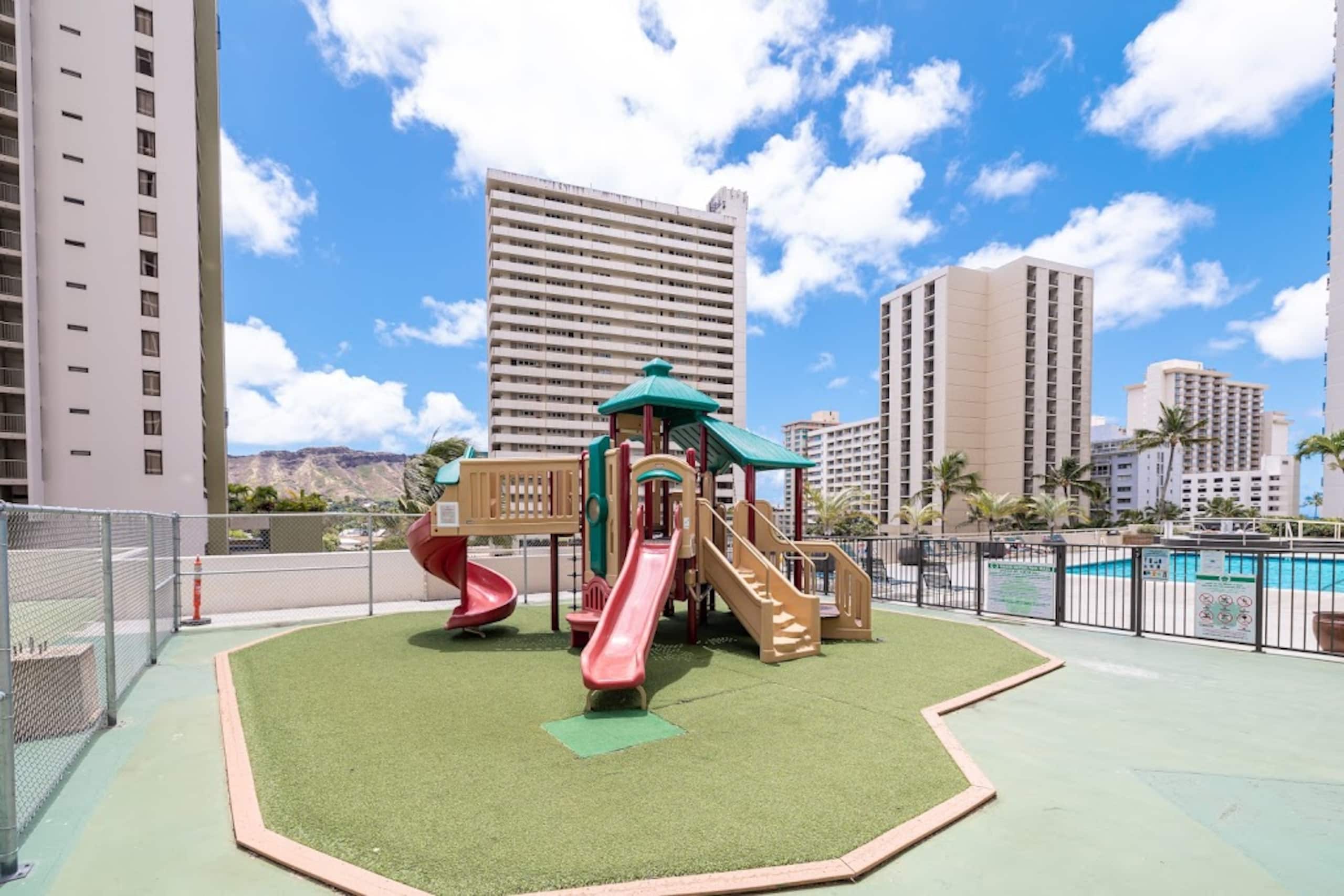 Renovated Waikiki Banyan 1BR | Diamond Head View - Image 44