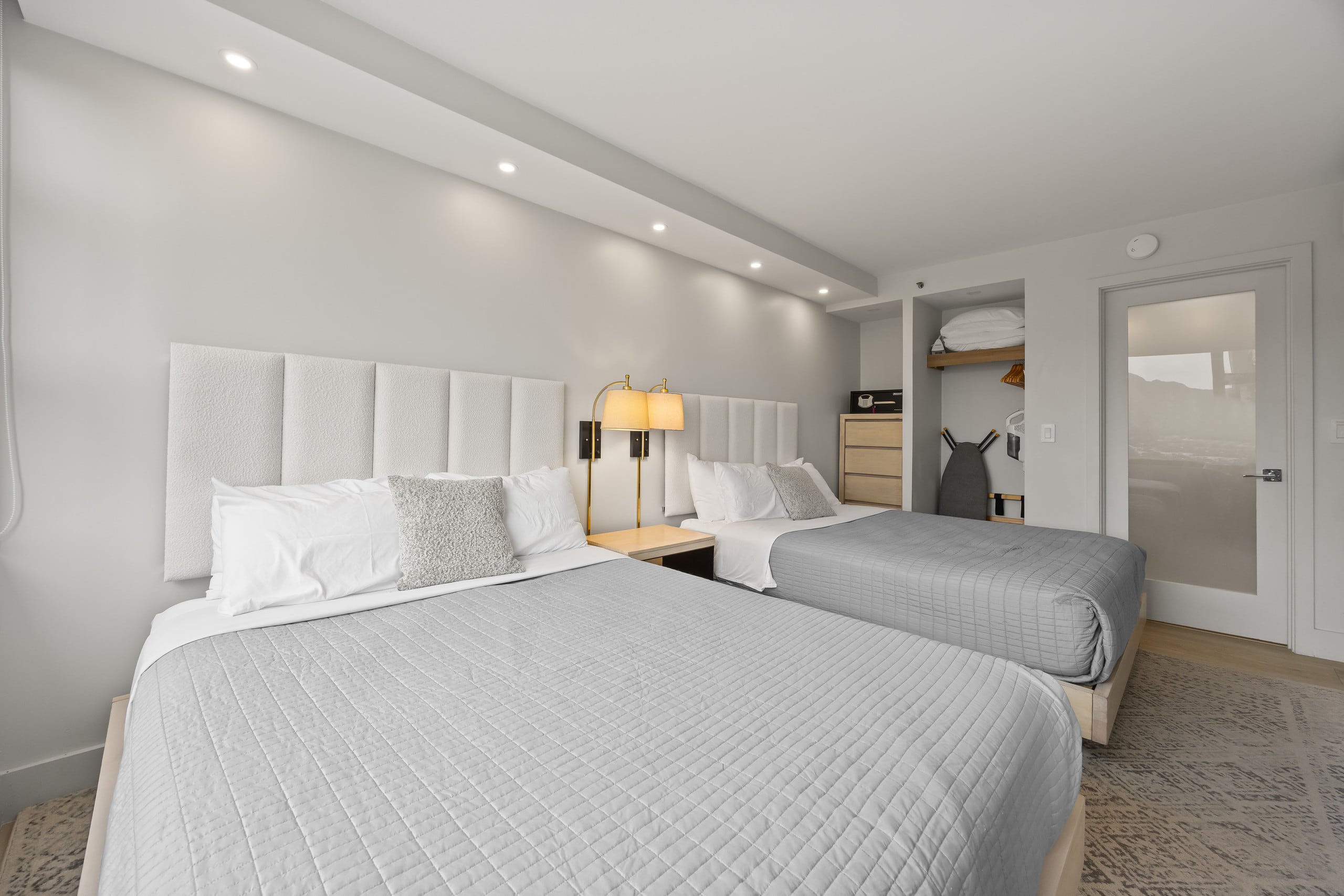 Renovated Waikiki Banyan 1BR | Diamond Head View - Image 28