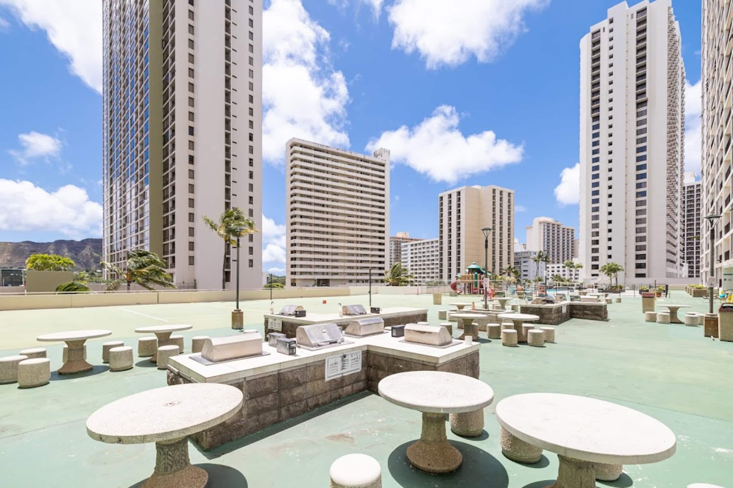 Renovated Waikiki Banyan 1BR | Diamond Head View - Image 46