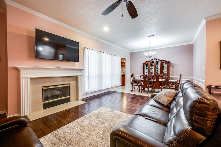 Entire Home In Mansfield, Texas - Mansfield, TX