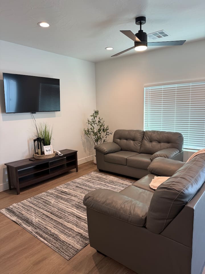 Silverwood Townhome—brand New—easy I-15 Access - Mesquite, NV