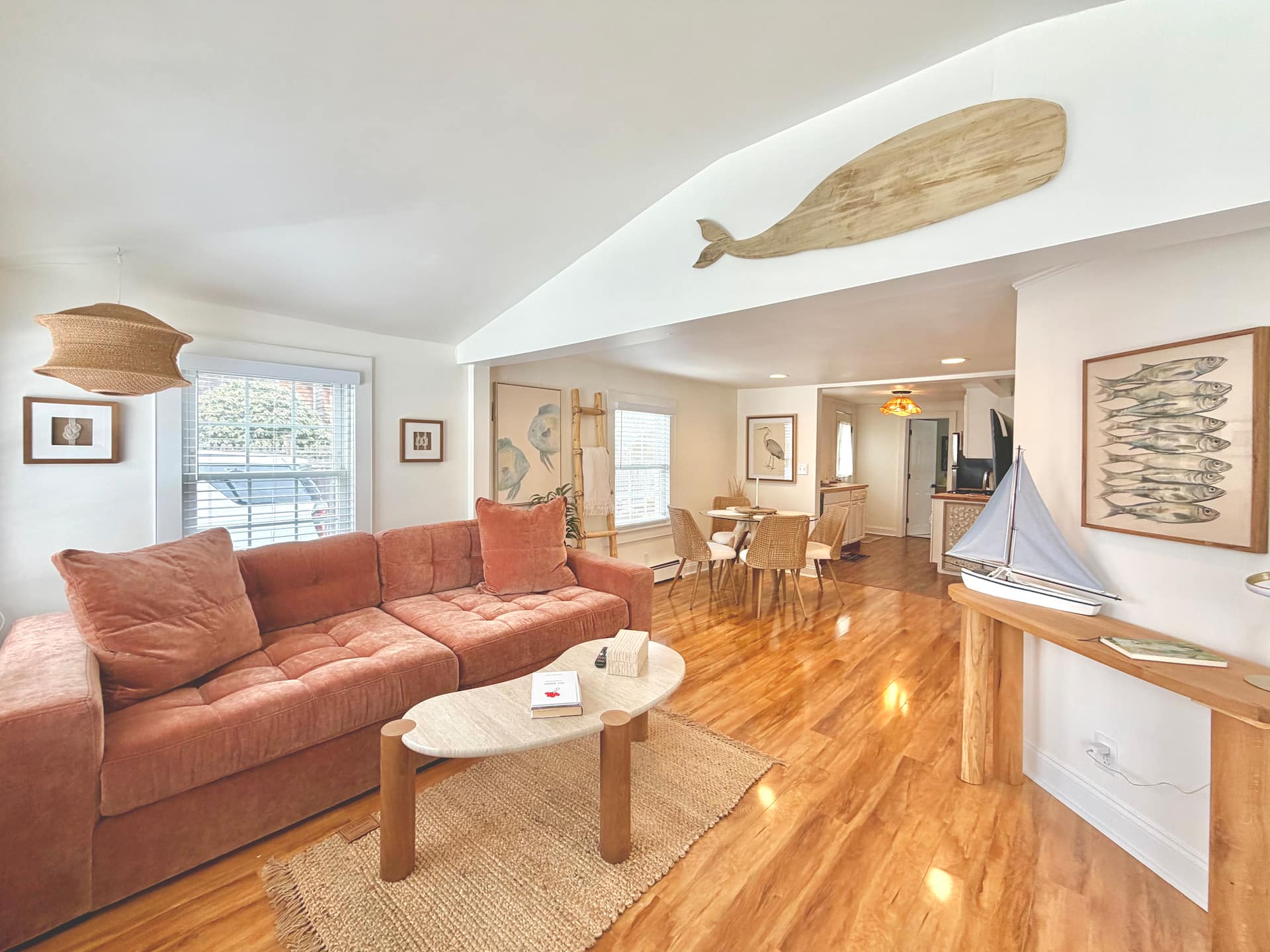 The Saybrook Point Bungalow, Stroll to Downtown