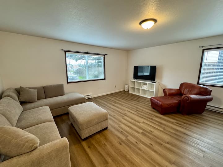 Shore Thing Apartment - Gold Beach, OR