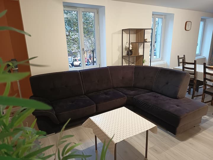 Duplex T5 Refait à Neuf. Quartier Calme. - Chalon-sur-Saône
