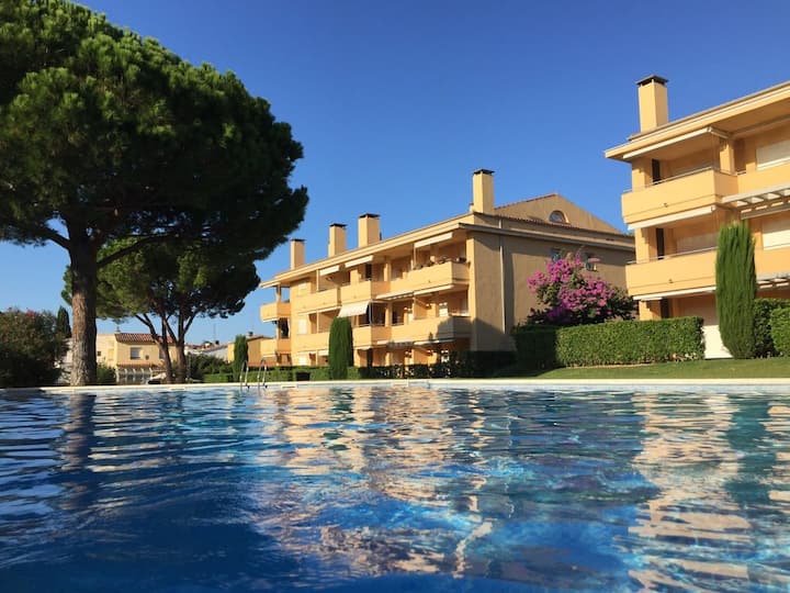 Apartament Amb Terrassa Piscina Jardí Comunitaris - L'Escala