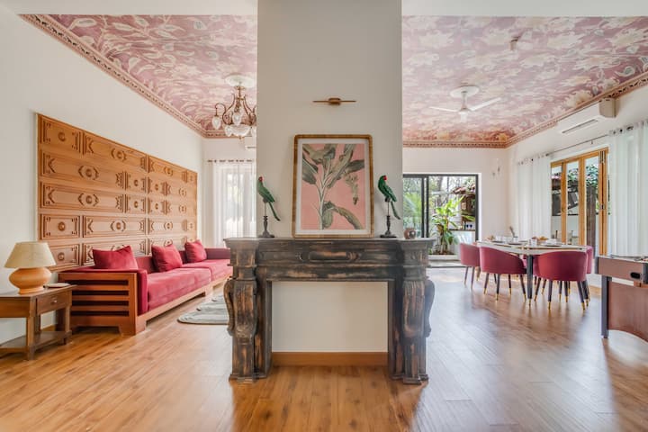 Living room image 3
