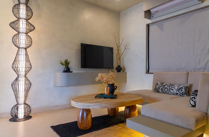 Living room image 1