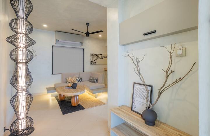Living room image 5
