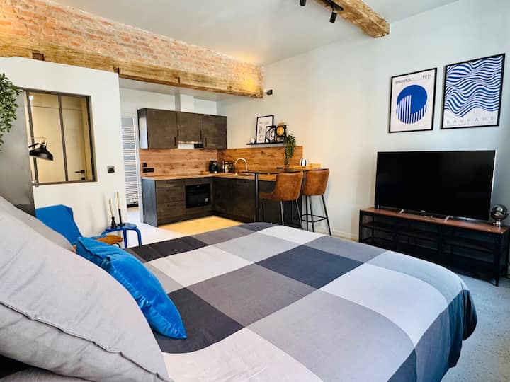 Studio Loft - Centre Dinant Historique 200m Meuse - Dinant