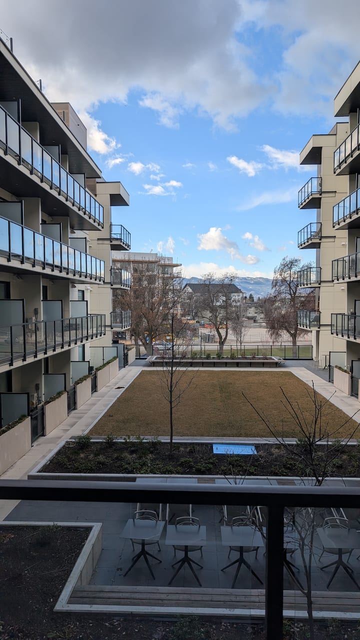 Beautiful Brand New Studio Apartment In Kelowna - Kelowna