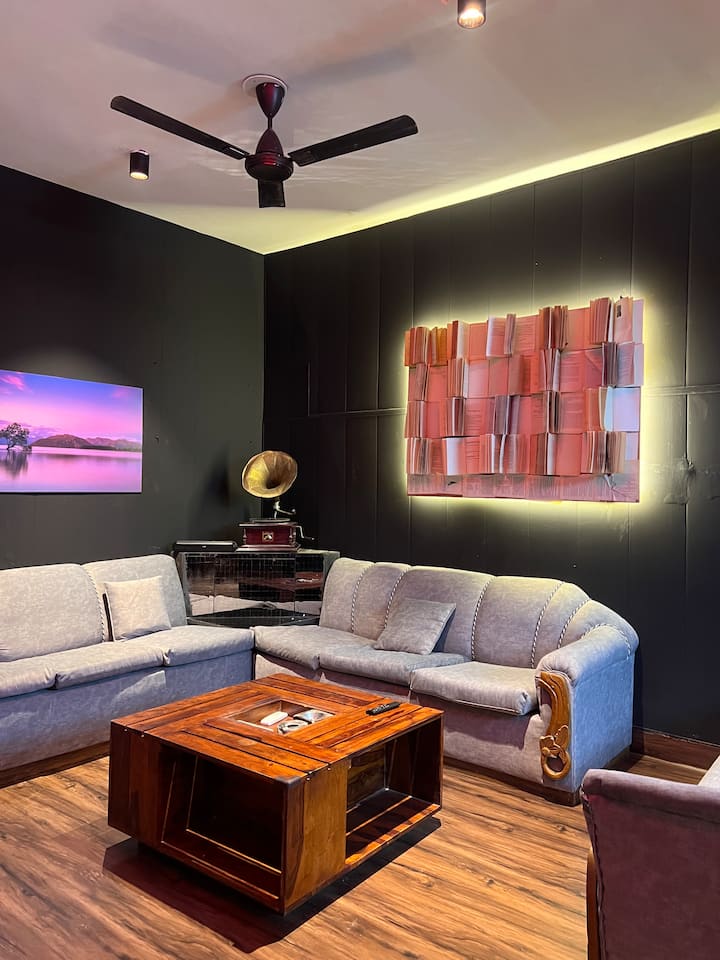 Cosmic -Studio Apt By Apex | 8pool + Cinema - Nueva Delhi
