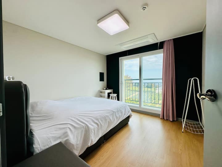 غرفة النوم 1