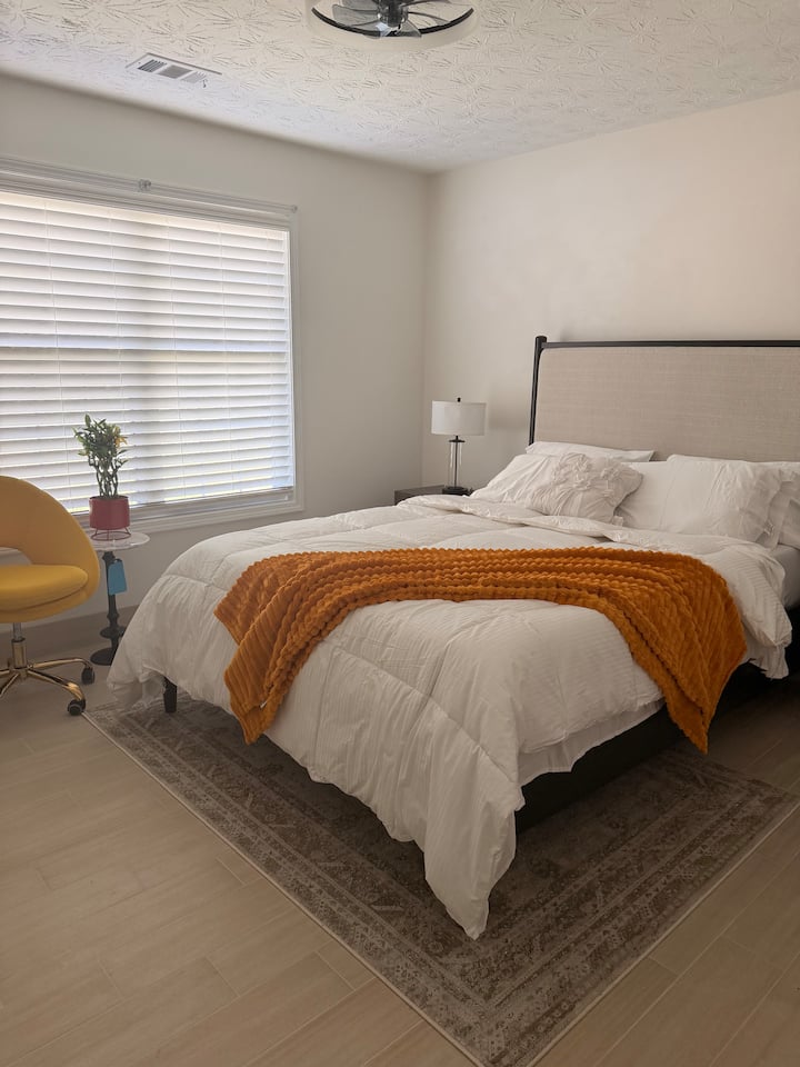 Cozy Getaway | Feels Like Home - Lawrenceville, GA