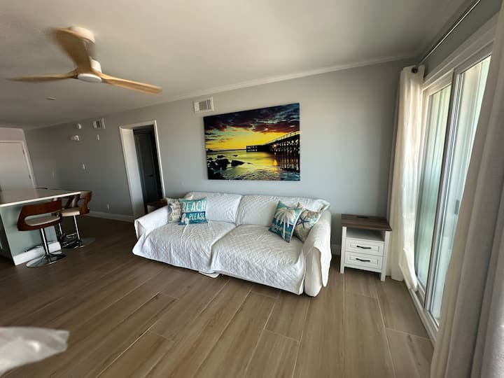 Beach Nest-ocean Views, Beach Access & Pool - Carolina Beach, NC