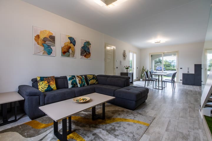 Private Villa W/ Salt Pool Bbq & Etna Volcano View - Acireale