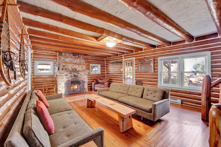Lake View ~ Authentic Log Cabin ~ Spruce Lodge - Lake Harmony, PA