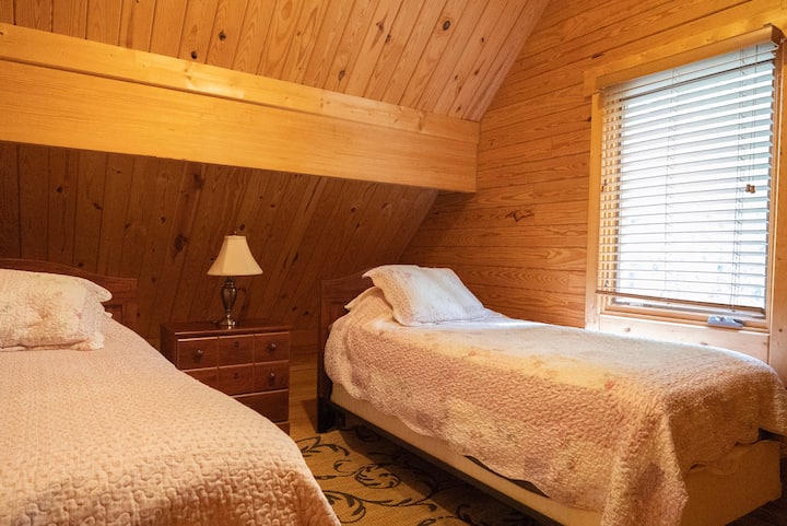 2nd floor, loft