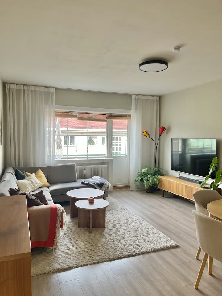 Bright Grünerløkka Apartment With Sunny Balcony - Oslo