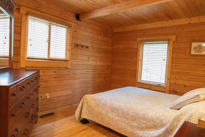 Cabin 2 *accessible