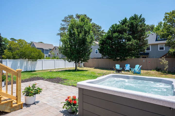 Hot Tub/fire Pit- Fenced Yard-quiet Neighborhood - Nags Head, NC