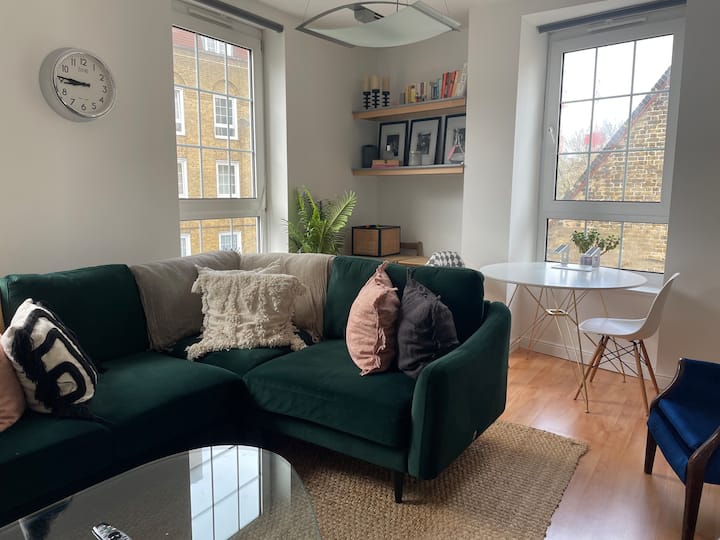 Charming Central Wapping 1-bed Near The Thames - London