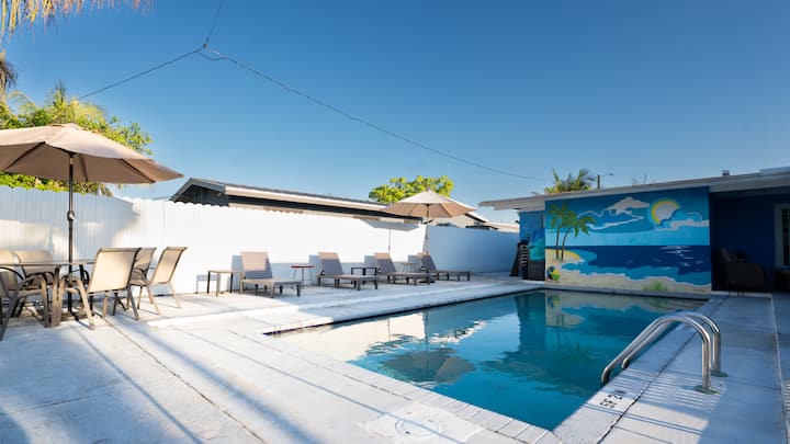 Sunny 4br Saltwater Pool | Hollywood • Hard Rock - Pembroke Pines, FL