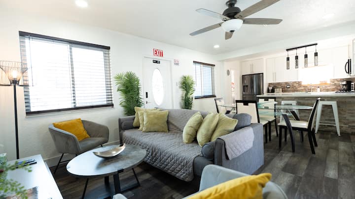 Sunny 4br Saltwater Pool | Hollywood • Hard Rock - Pembroke Pines, FL