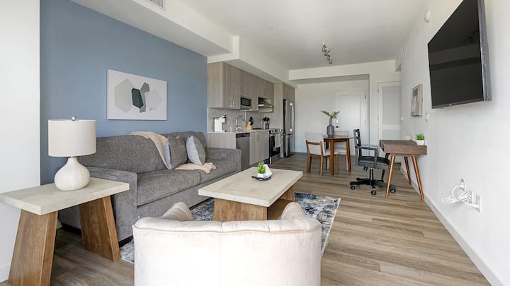 Landing | Spectacular 1bd, Pool - Miami