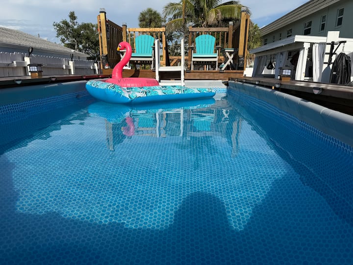 Plunge Pool + 8-person Jet Spa + Sundeck - Fort Myers Beach, FL