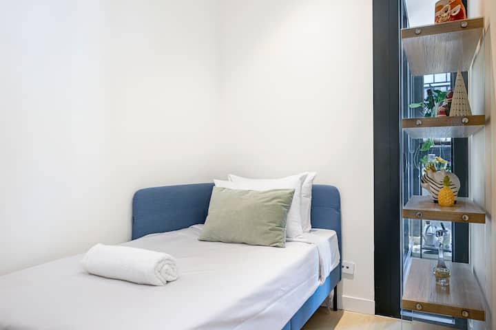 Cozy 1br + Study | Walk To Metro | Near Mq Uni - ライド