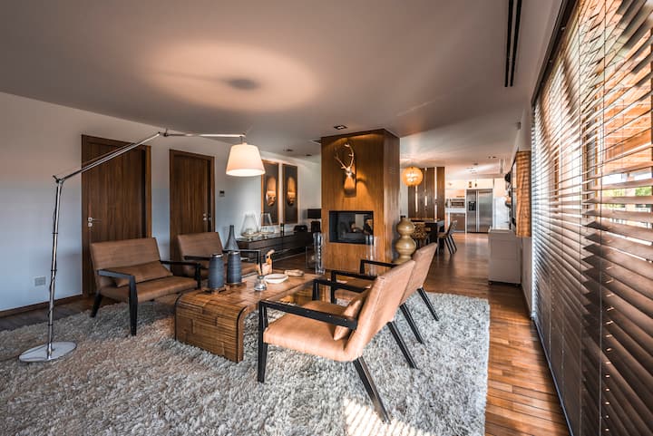 Machado Estate - Amora