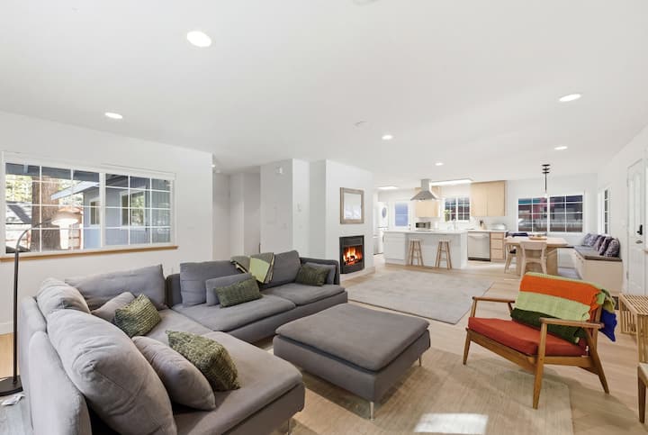 Modern Walkable Family Lake Retreat - South Lake Tahoe, CA