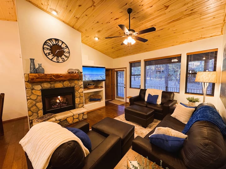 Blue Spruce Retreat, Mountain Air And Relaxation - Show Low, AZ